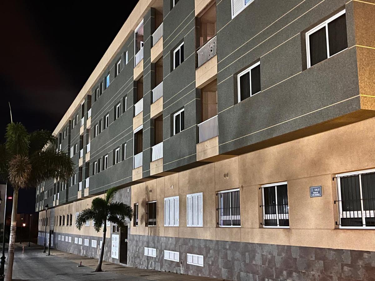 Apartment Melo Vecindario-near Airport-elevator-garage Sardina