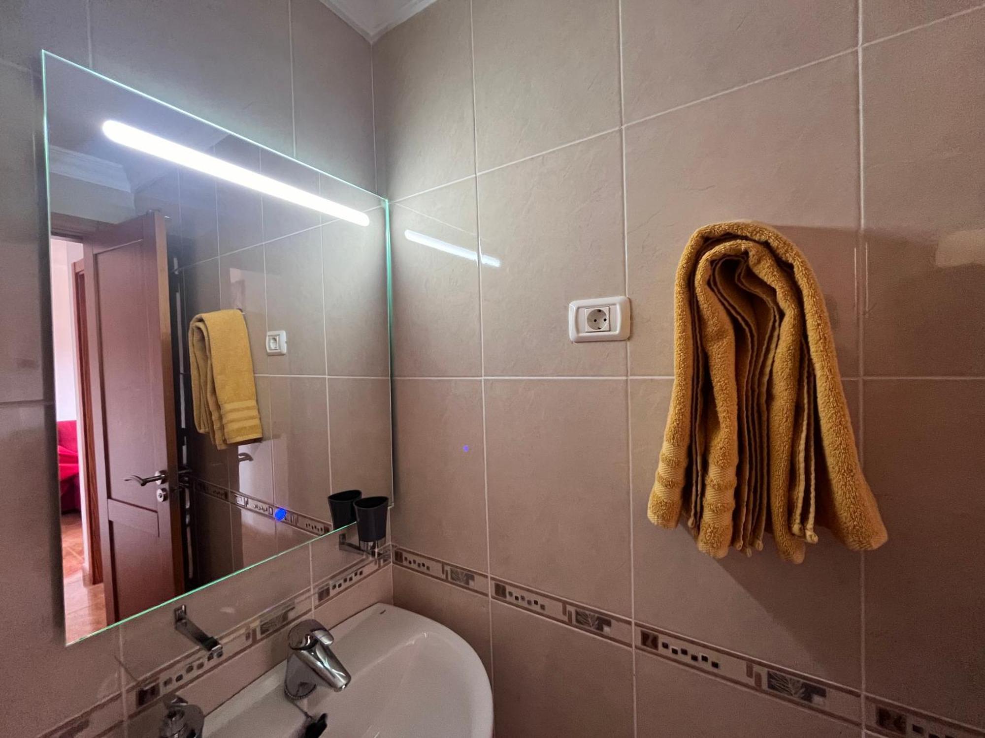 Apartment Melo Vecindario-near Airport-elevator-garage Sardina